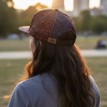 LIBÓ - Gorra Laberintos Mora Edición Limitada unisex, Diseño Mola con Garantía de 1 Año, Ajustable 35% descuento