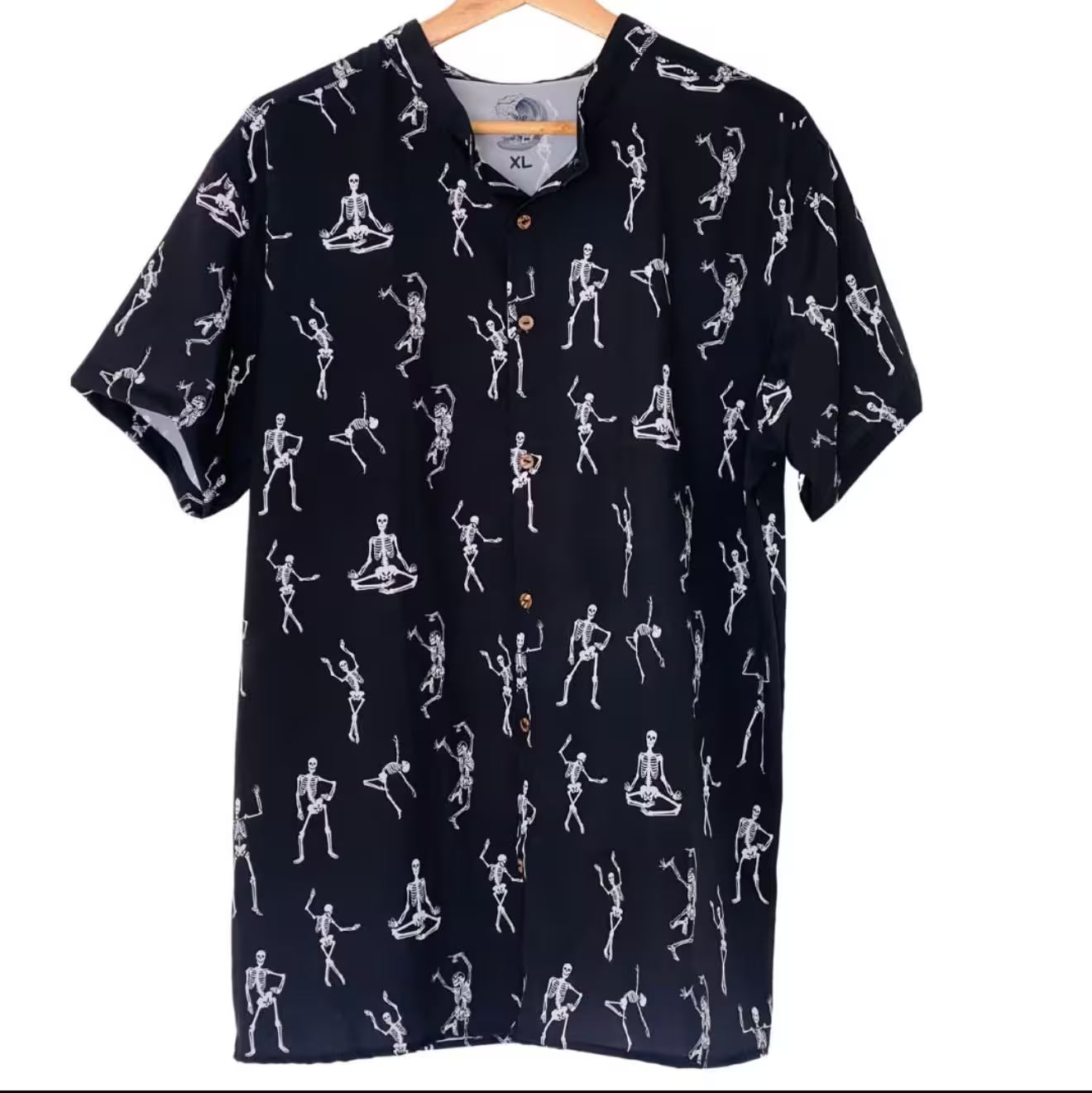 LIBÓ - Camisa Esqueletos Yoga de Poliéster Reciclado, Tela Ultra Suave, Hecha en Colombia